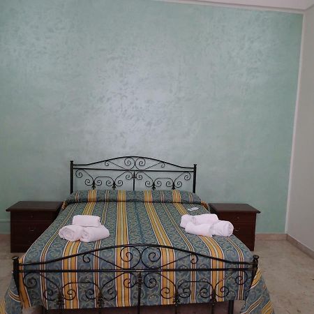 B&B New Antico Palazzo ปาราบิตา ภายนอก รูปภาพ