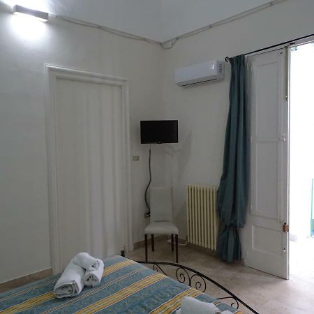 B&B New Antico Palazzo ปาราบิตา ภายนอก รูปภาพ