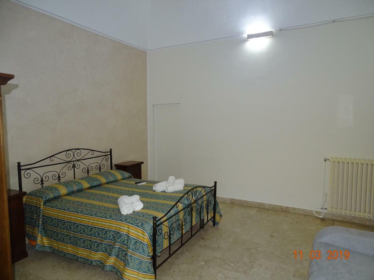 B&B New Antico Palazzo ปาราบิตา ภายนอก รูปภาพ