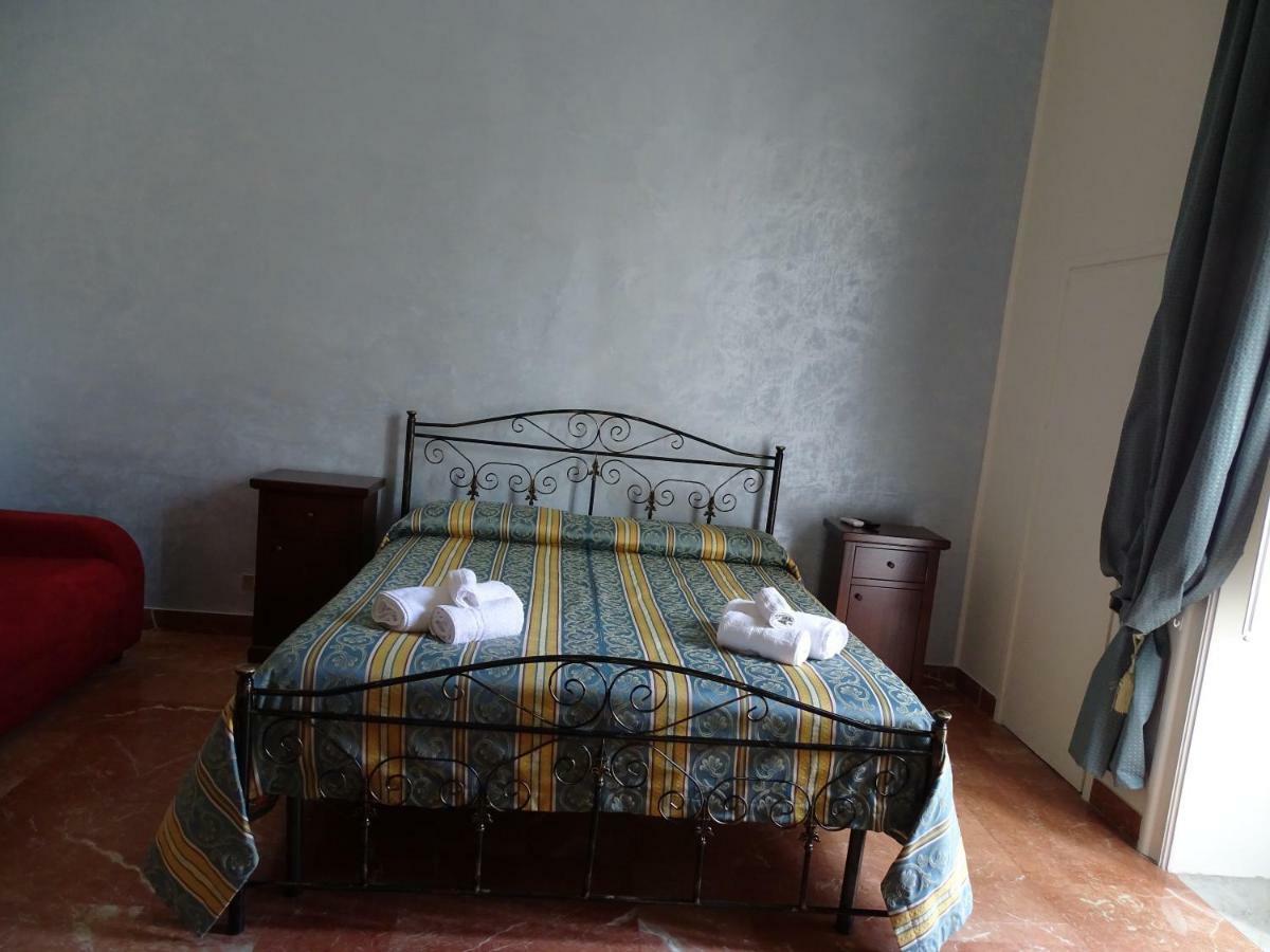 B&B New Antico Palazzo ปาราบิตา ภายนอก รูปภาพ