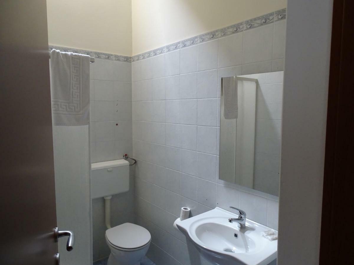 B&B New Antico Palazzo ปาราบิตา ภายนอก รูปภาพ