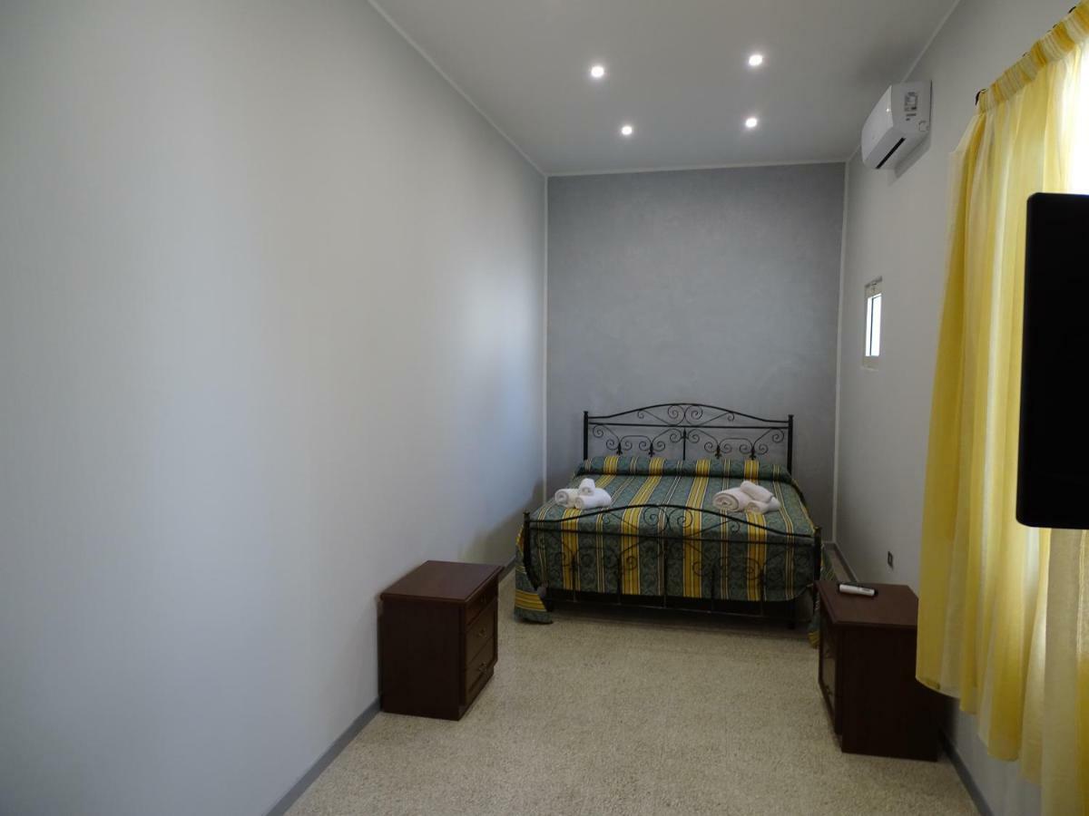B&B New Antico Palazzo ปาราบิตา ภายนอก รูปภาพ